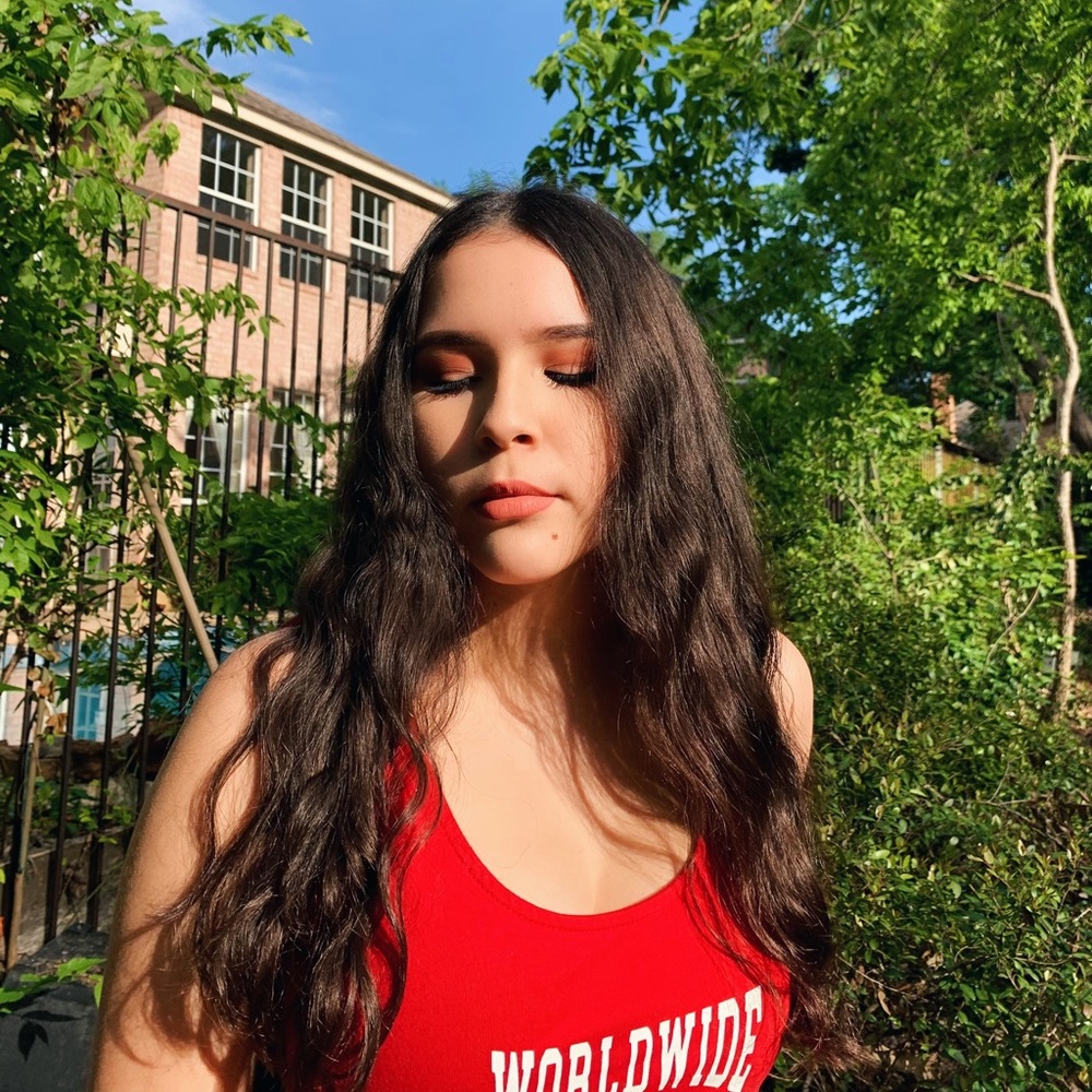 Meet your Posher, Jessica
